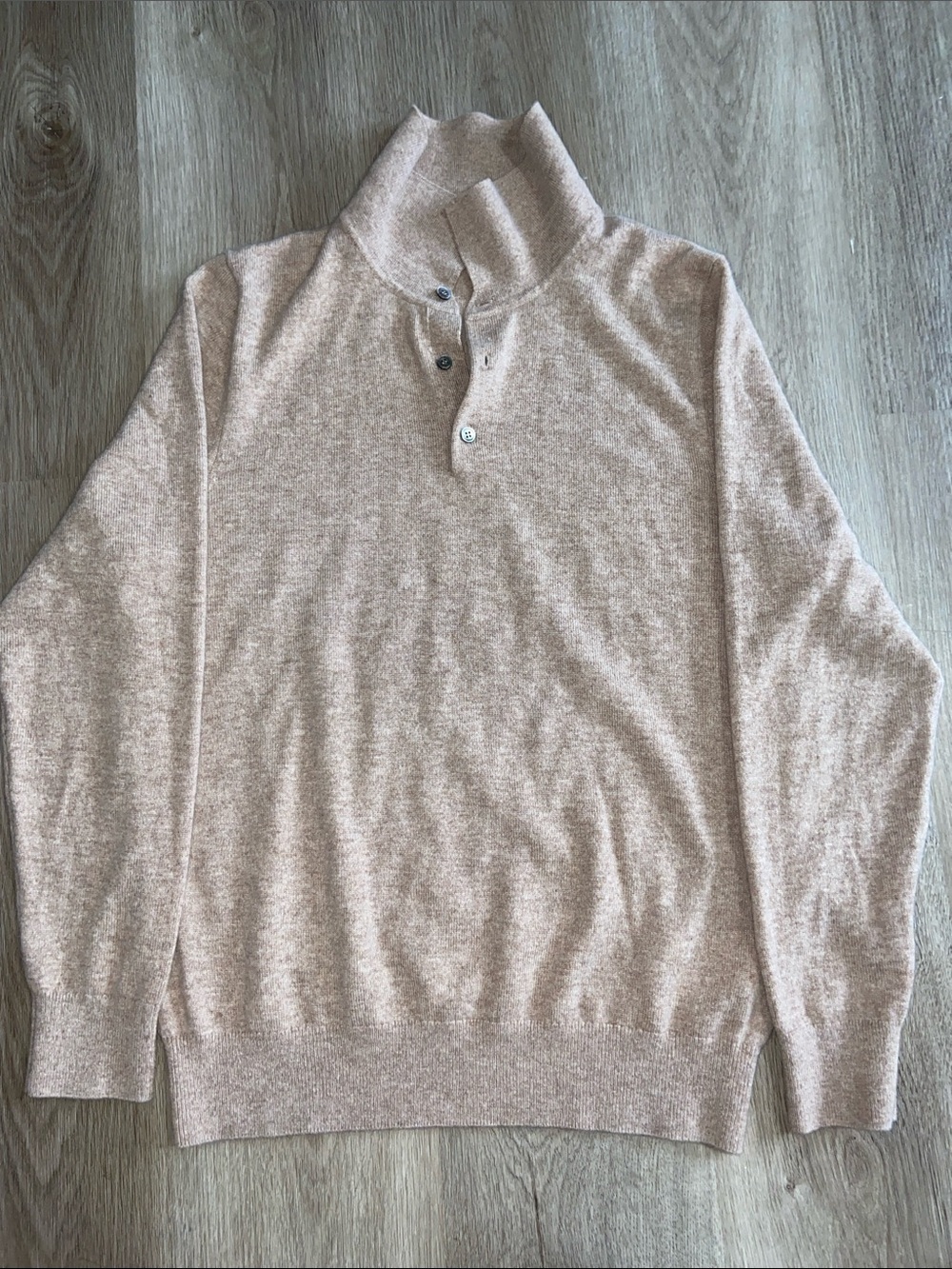 %100 Cashmere Quince Beige Turtleneck Mock-Neck Sweater